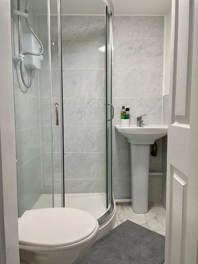 Apartment In Bham City Centre Free Parking Sleeps 3 Birmingham Exteriör bild